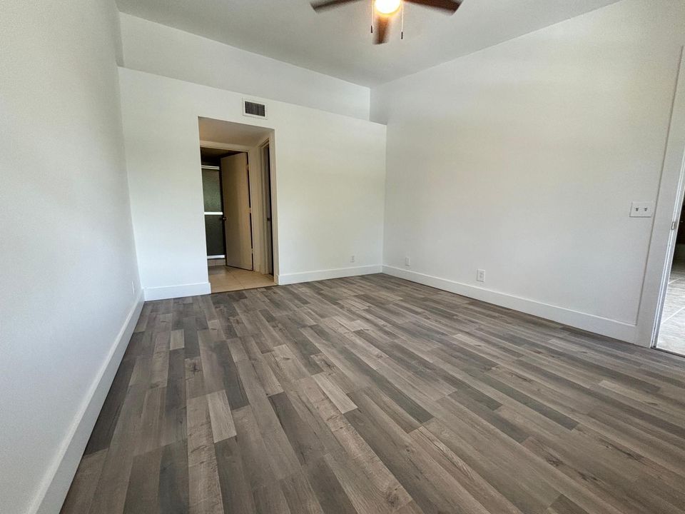 For Rent: $3,000 (3 beds, 2 baths, 1370 Square Feet)