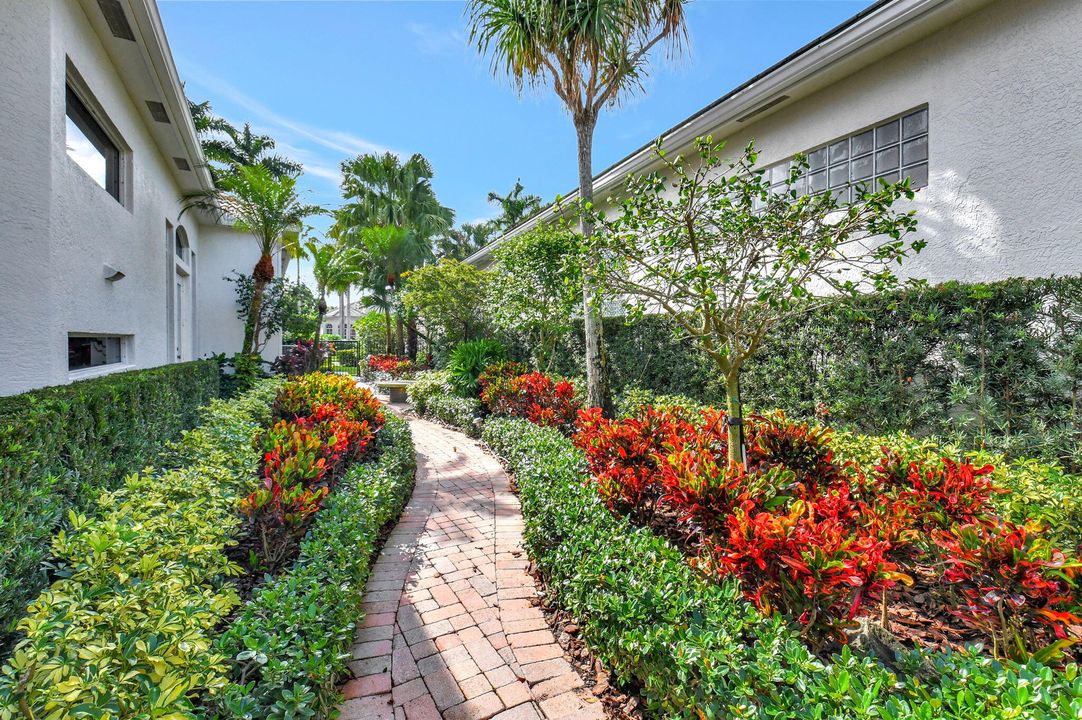 Active With Contract: $1,885,000 (3 beds, 4 baths, 3649 Square Feet)