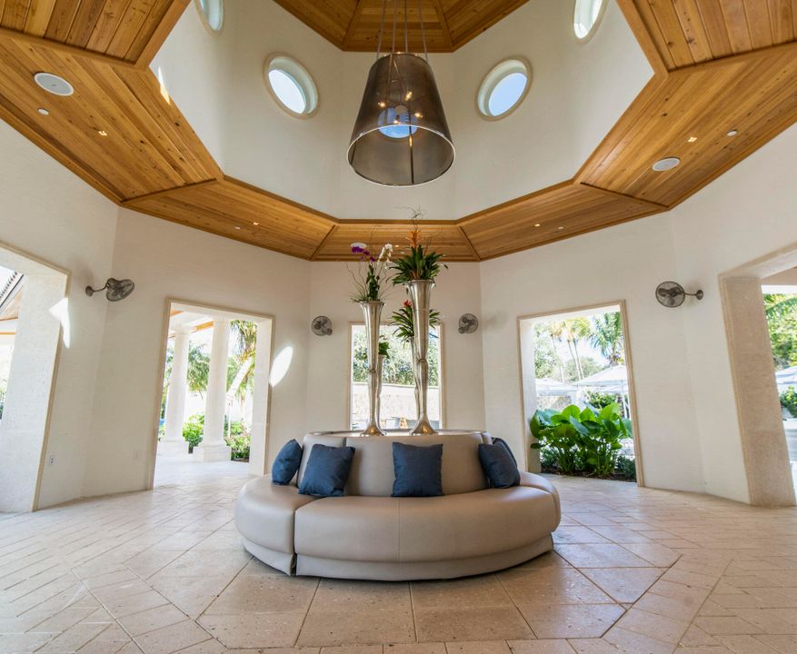 Active With Contract: $1,885,000 (3 beds, 4 baths, 3649 Square Feet)