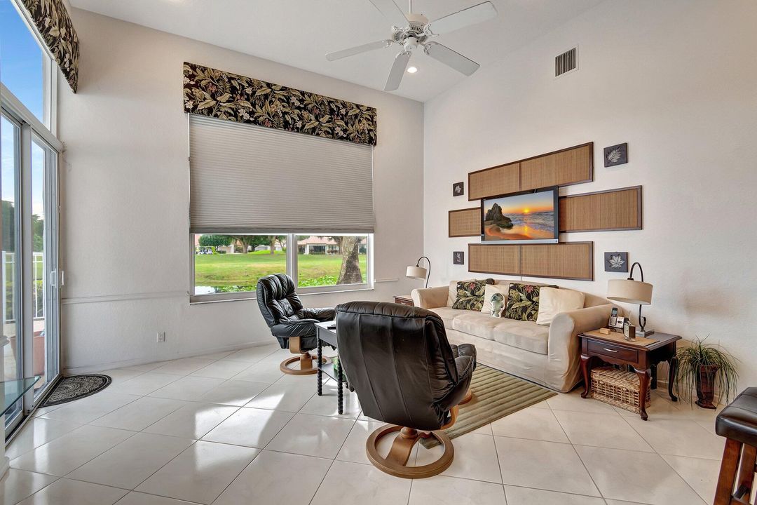 For Sale: $736,000 (3 beds, 3 baths, 2460 Square Feet)