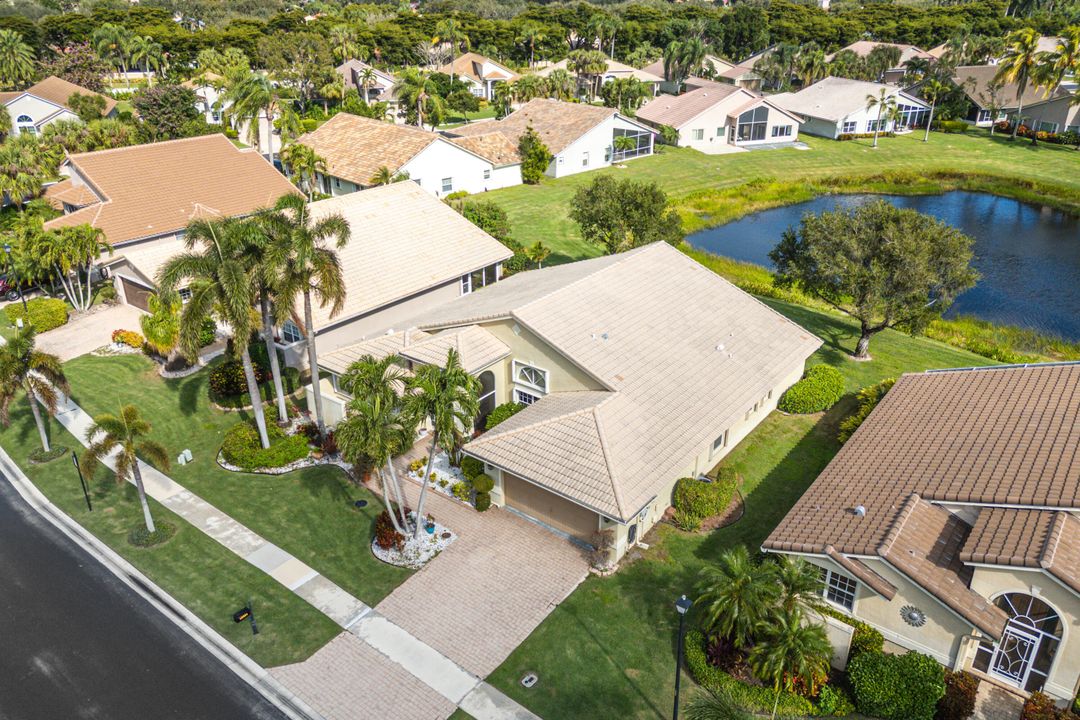 For Sale: $700,000 (3 beds, 2 baths, 2854 Square Feet)