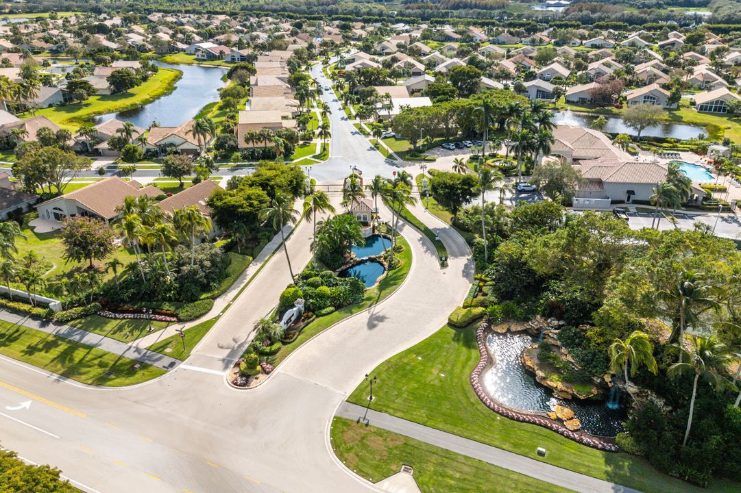 For Sale: $700,000 (3 beds, 2 baths, 2854 Square Feet)