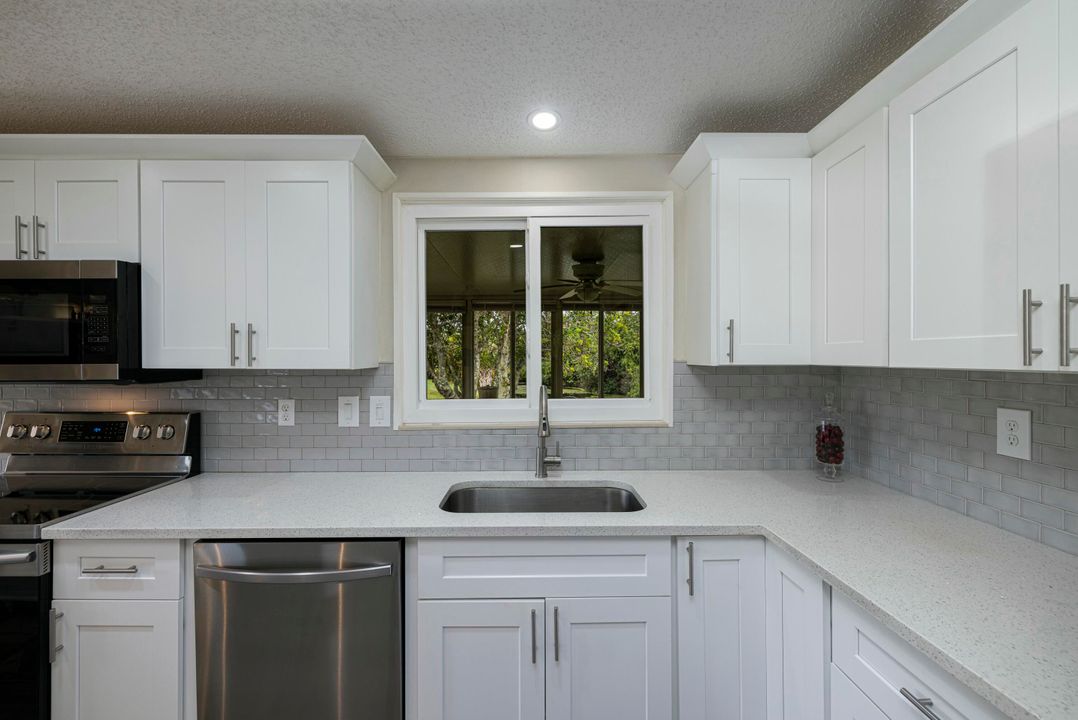 For Sale: $229,000 (2 beds, 2 baths, 1622 Square Feet)