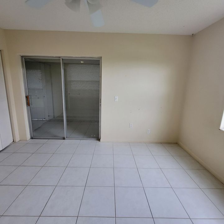 En Venta: $99,450 (2 camas, 2 baños, 907 Pies cuadrados)