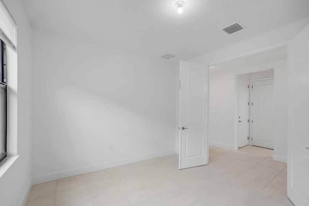 For Sale: $500,000 (2 beds, 2 baths, 1672 Square Feet)