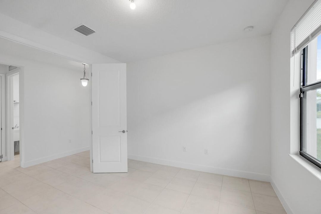 For Sale: $500,000 (2 beds, 2 baths, 1672 Square Feet)