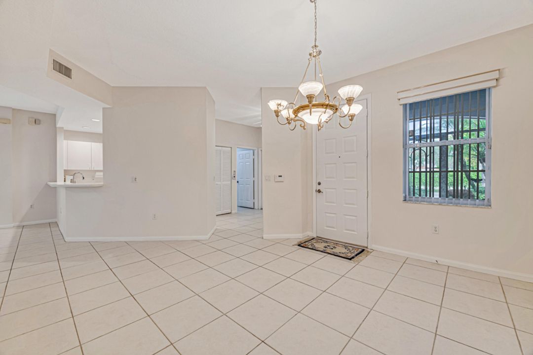 For Sale: $335,000 (2 beds, 2 baths, 1636 Square Feet)