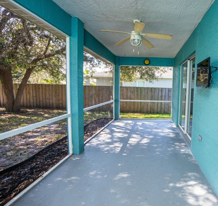 For Sale: $435,000 (4 beds, 2 baths, 2157 Square Feet)