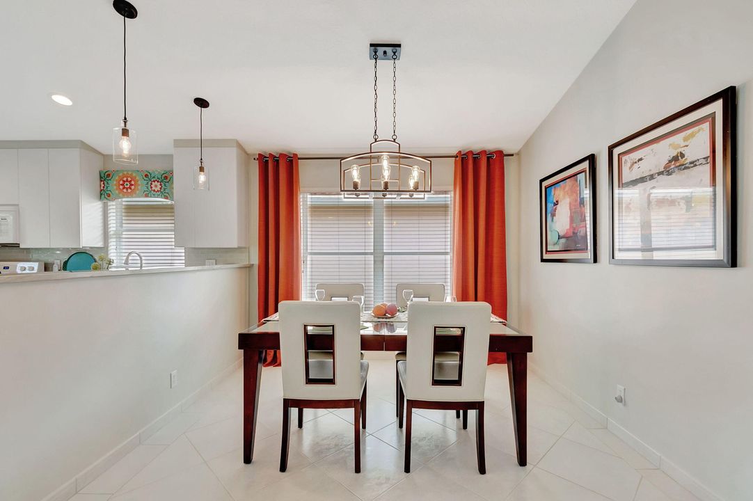 For Sale: $495,000 (3 beds, 2 baths, 1652 Square Feet)