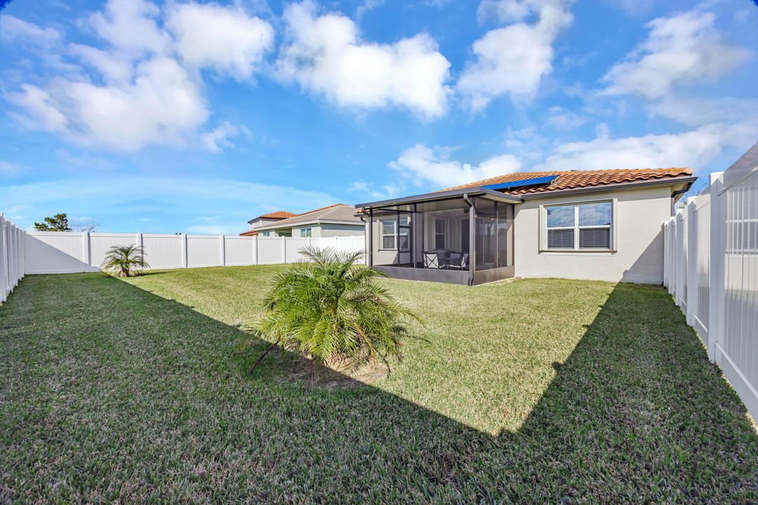 For Sale: $420,000 (3 beds, 2 baths, 1649 Square Feet)