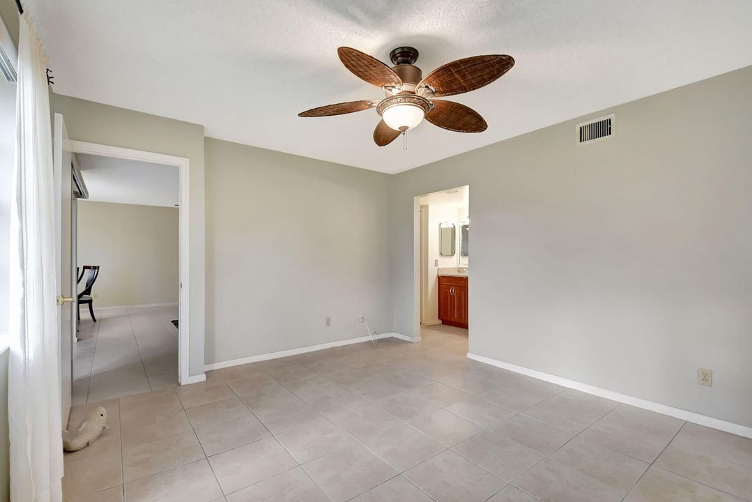 For Sale: $275,000 (2 beds, 2 baths, 1335 Square Feet)