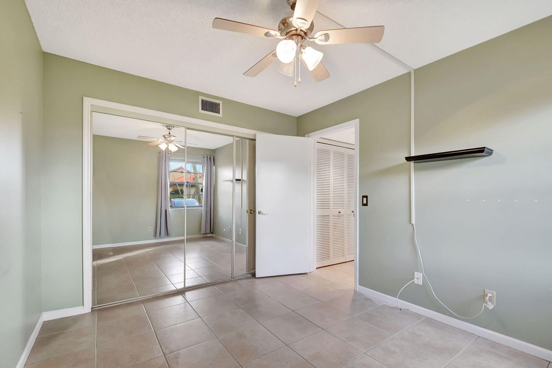 For Sale: $275,000 (2 beds, 2 baths, 1335 Square Feet)