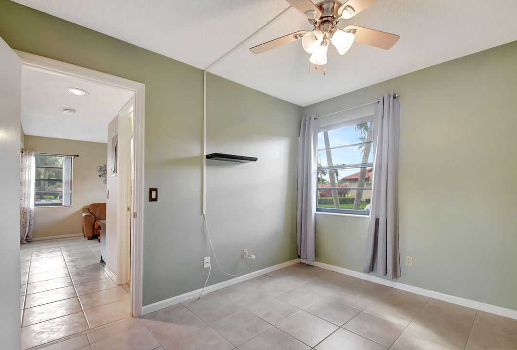 For Sale: $275,000 (2 beds, 2 baths, 1335 Square Feet)