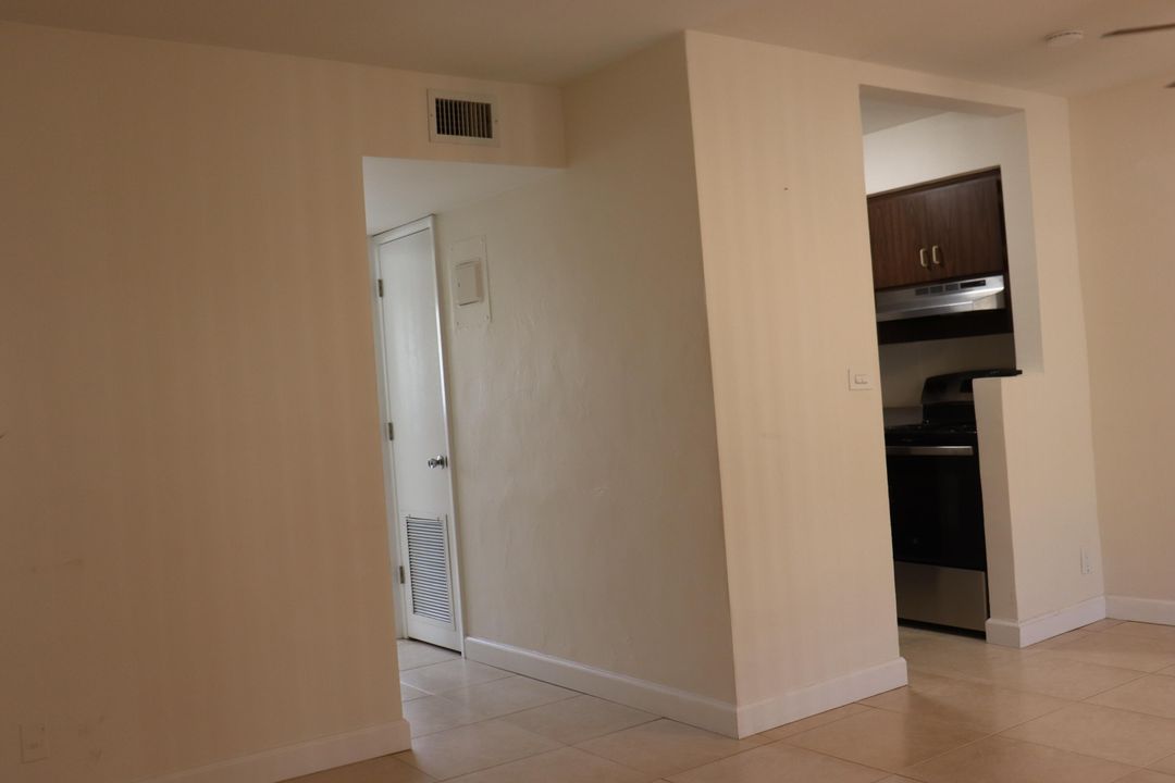 For Rent: $1,850 (1 beds, 1 baths, 600 Square Feet)