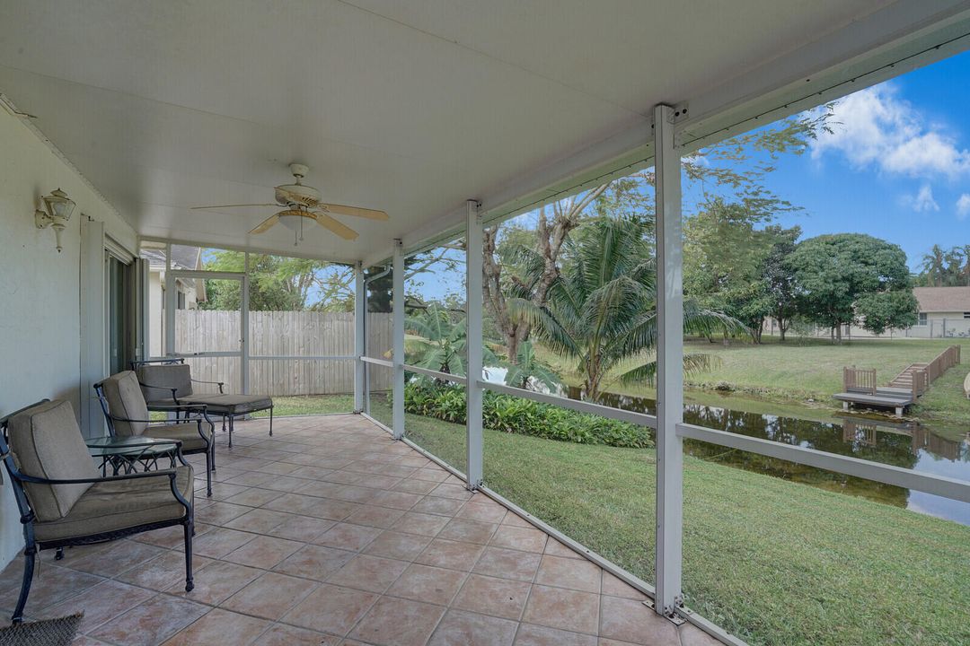 For Sale: $479,900 (3 beds, 2 baths, 1585 Square Feet)