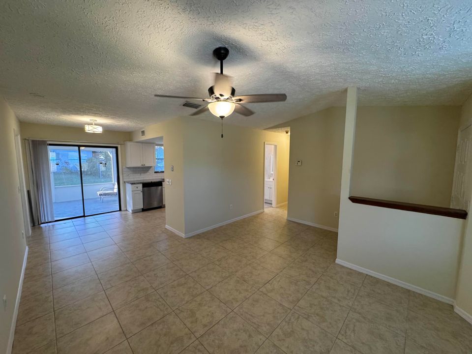 For Rent: $2,200 (3 beds, 2 baths, 1033 Square Feet)