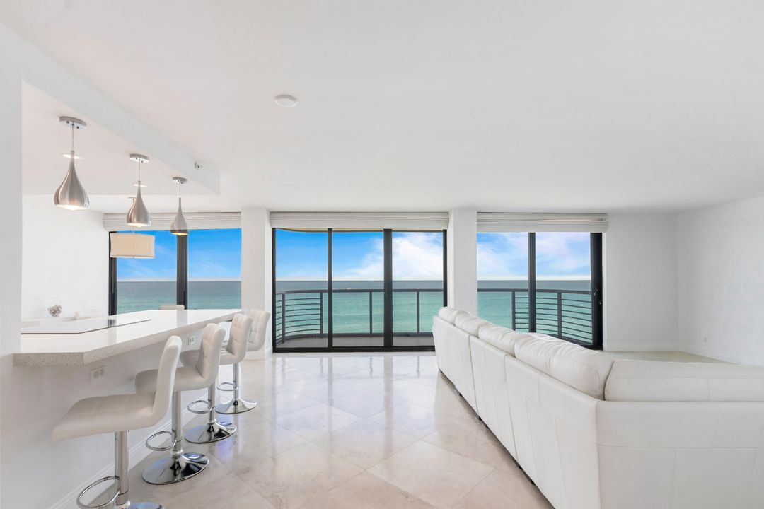 For Sale: $2,399,000 (2 beds, 2 baths, 1526 Square Feet)