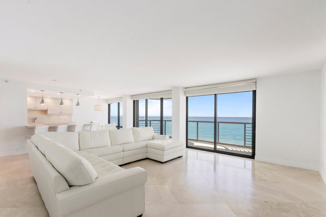 For Sale: $2,399,000 (2 beds, 2 baths, 1526 Square Feet)