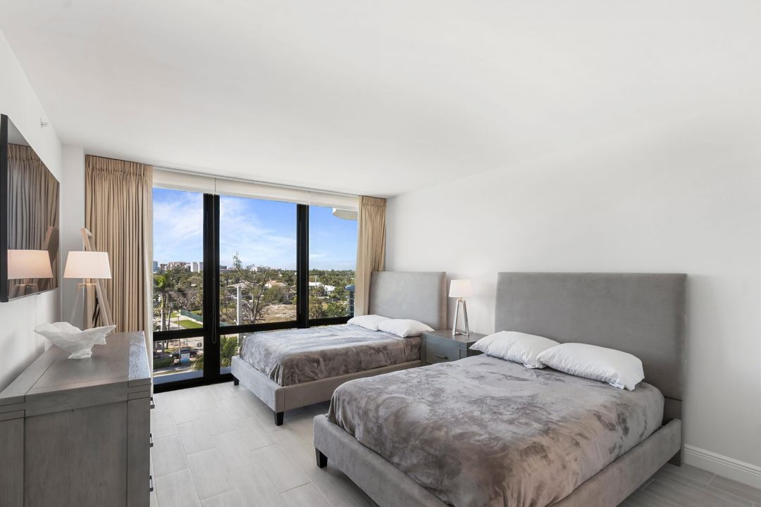 For Sale: $2,399,000 (2 beds, 2 baths, 1526 Square Feet)