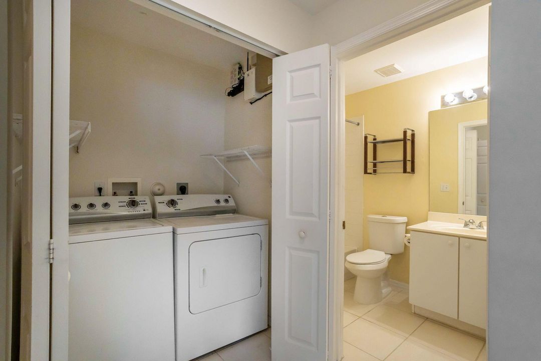 For Sale: $449,000 (3 beds, 2 baths, 1594 Square Feet)