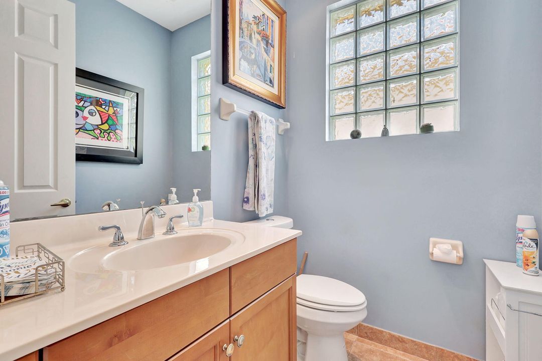 For Sale: $595,000 (2 beds, 2 baths, 2364 Square Feet)