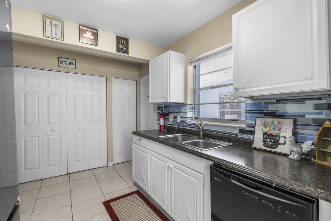 For Sale: $365,700 (3 beds, 1 baths, 1175 Square Feet)