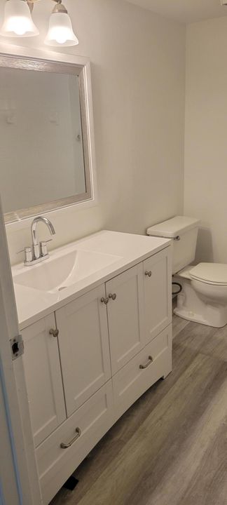 For Sale: $255,000 (2 beds, 2 baths, 1090 Square Feet)