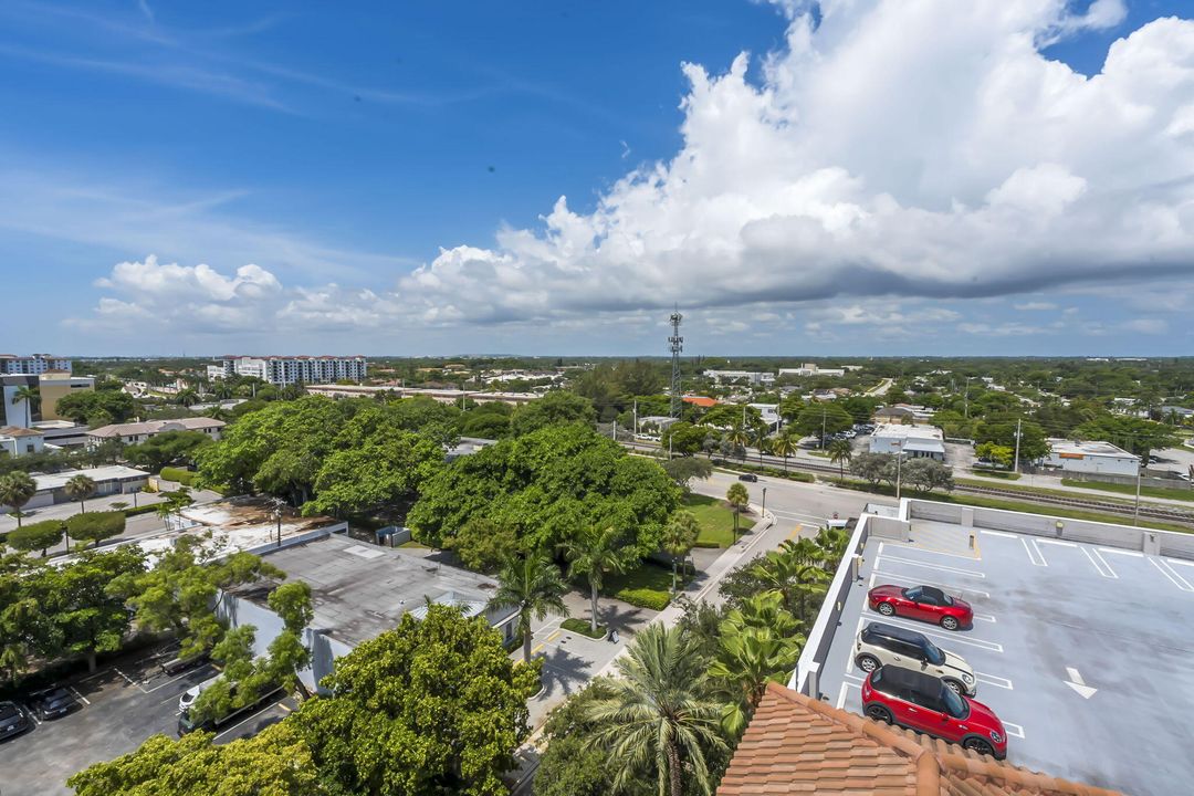 For Sale: $599,999 (2 beds, 2 baths, 1080 Square Feet)