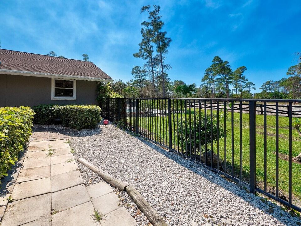 For Sale: $1,550,000 (5 beds, 3 baths, 3286 Square Feet)