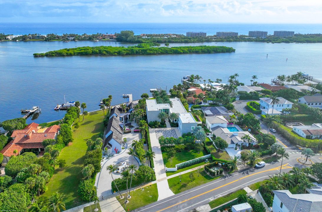 For Sale: $21,728,000 (5 beds, 6 baths, 7331 Square Feet)