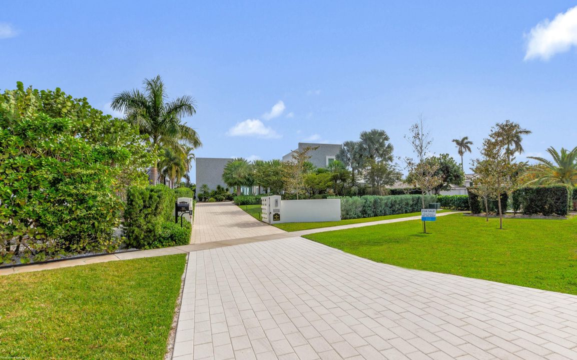 For Sale: $21,728,000 (5 beds, 6 baths, 7331 Square Feet)