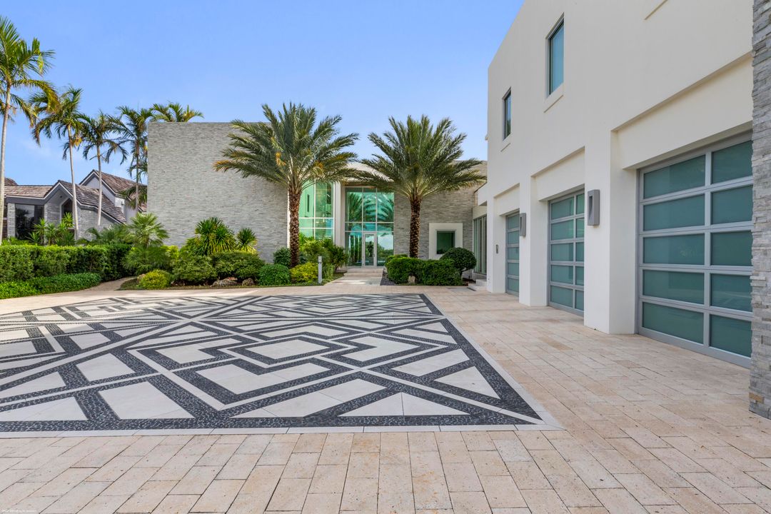 For Sale: $21,728,000 (5 beds, 6 baths, 7331 Square Feet)