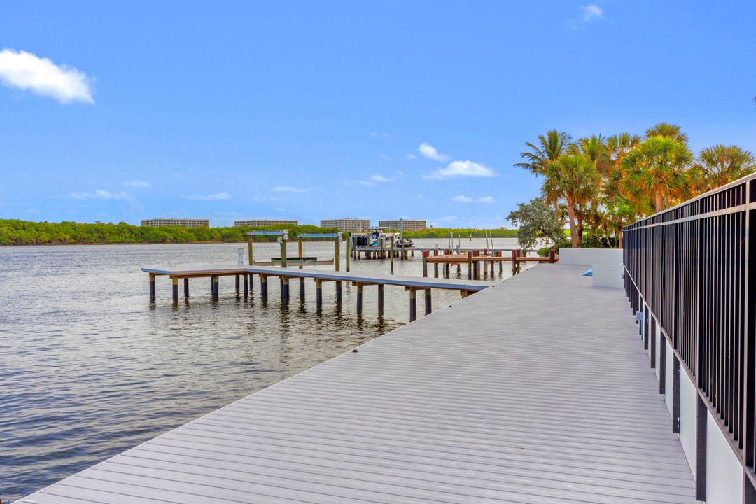 For Sale: $21,728,000 (5 beds, 6 baths, 7331 Square Feet)