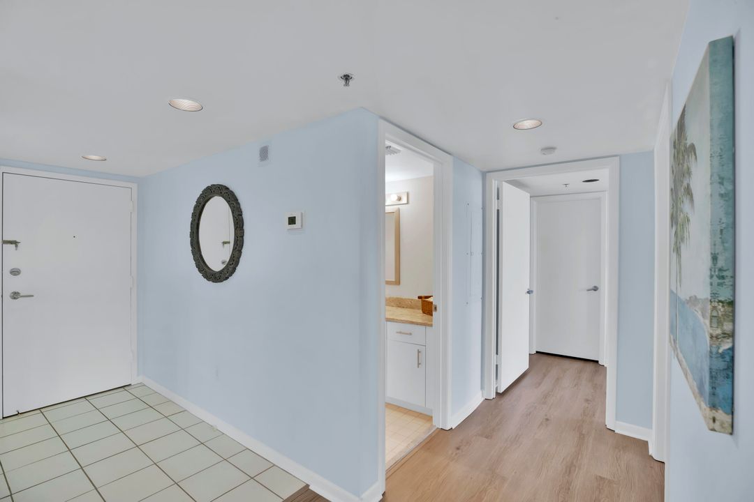 For Sale: $459,000 (2 beds, 2 baths, 1310 Square Feet)