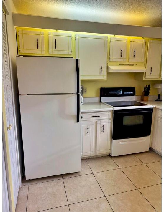 For Rent: $1,575 (2 beds, 2 baths, 1272 Square Feet)