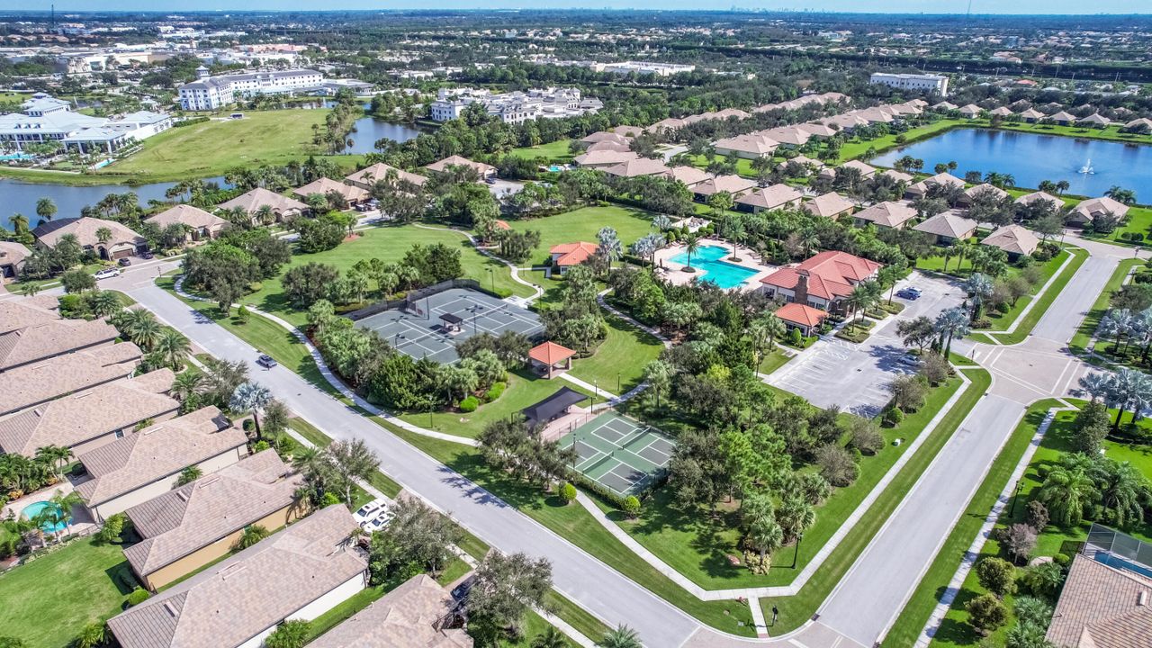 For Sale: $1,490,000 (3 beds, 3 baths, 3140 Square Feet)