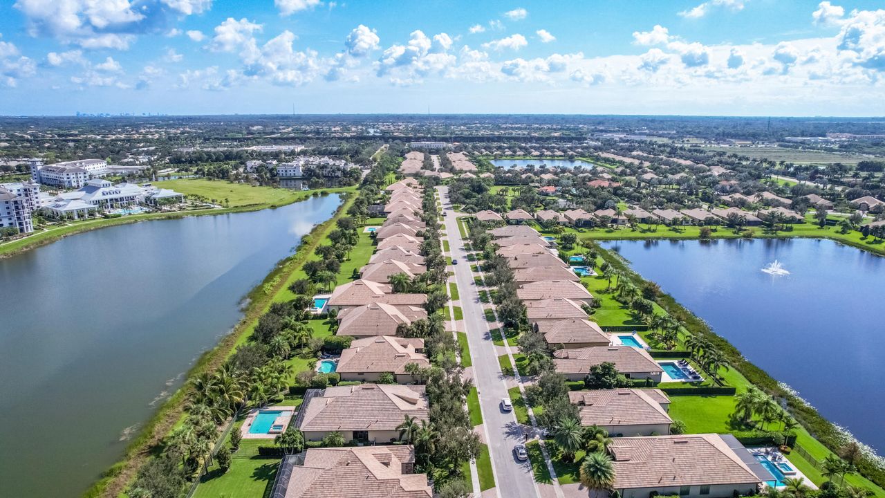 For Sale: $1,490,000 (3 beds, 3 baths, 3140 Square Feet)