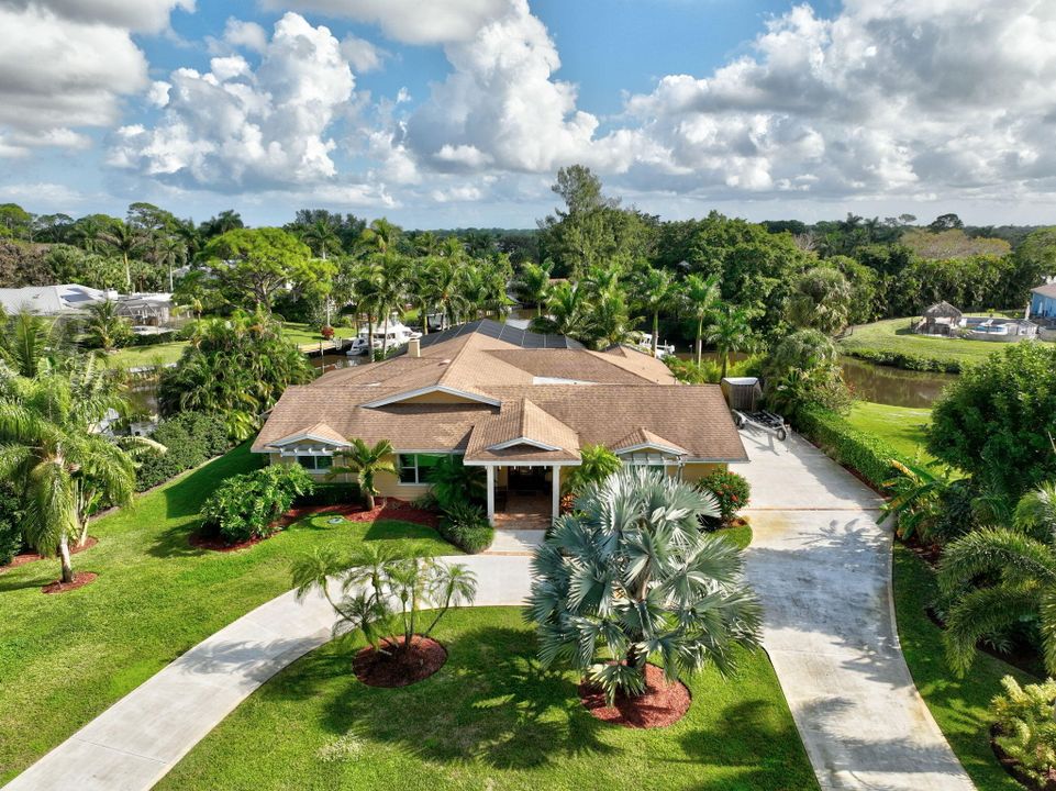 For Sale: $1,949,000 (4 beds, 3 baths, 3265 Square Feet)