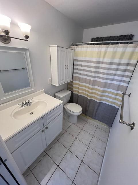 For Sale: $119,000 (1 beds, 1 baths, 662 Square Feet)