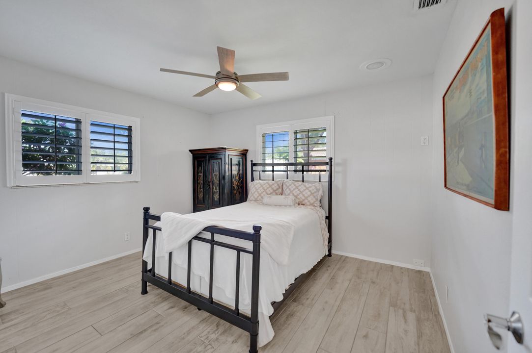 For Sale: $925,000 (3 beds, 2 baths, 1701 Square Feet)