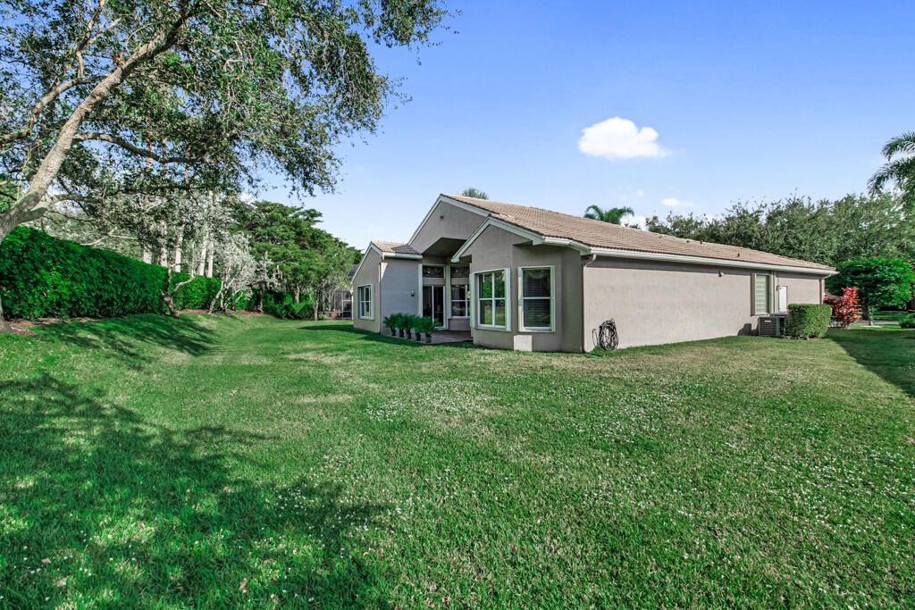 For Sale: $669,000 (4 beds, 2 baths, 2668 Square Feet)