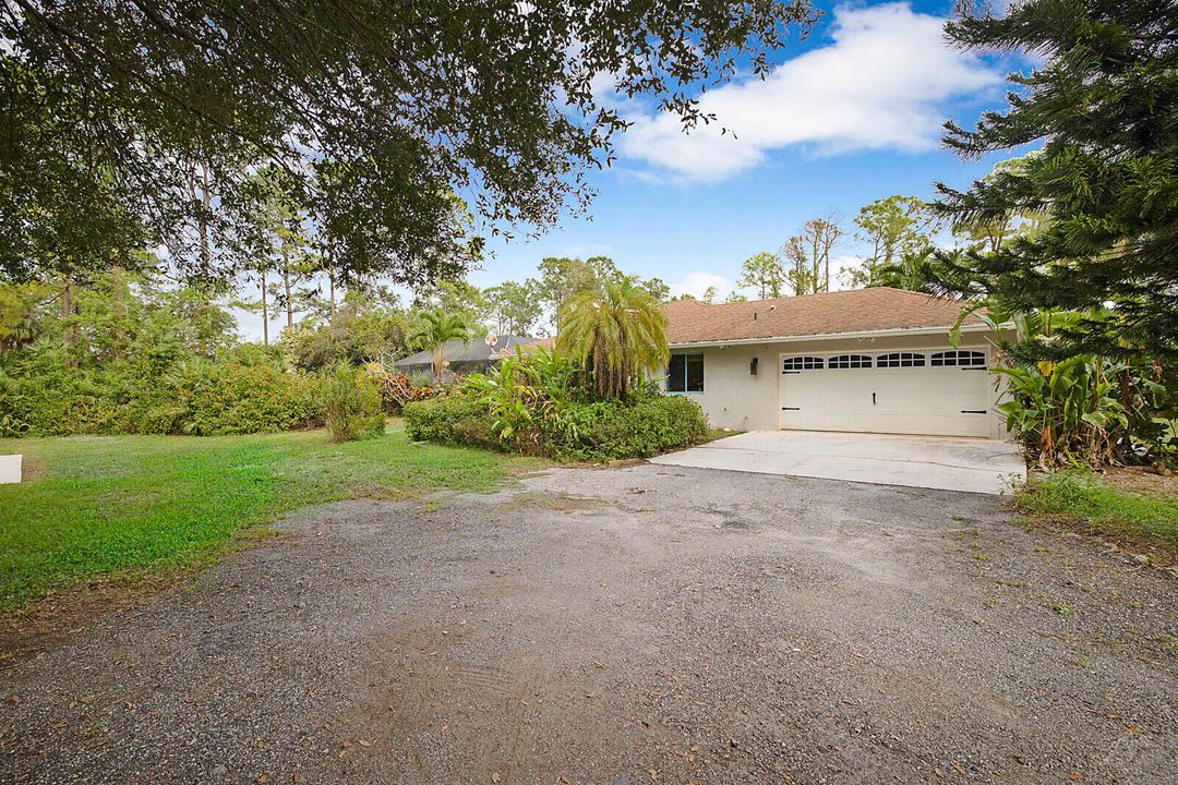 For Sale: $649,000 (3 beds, 2 baths, 1734 Square Feet)