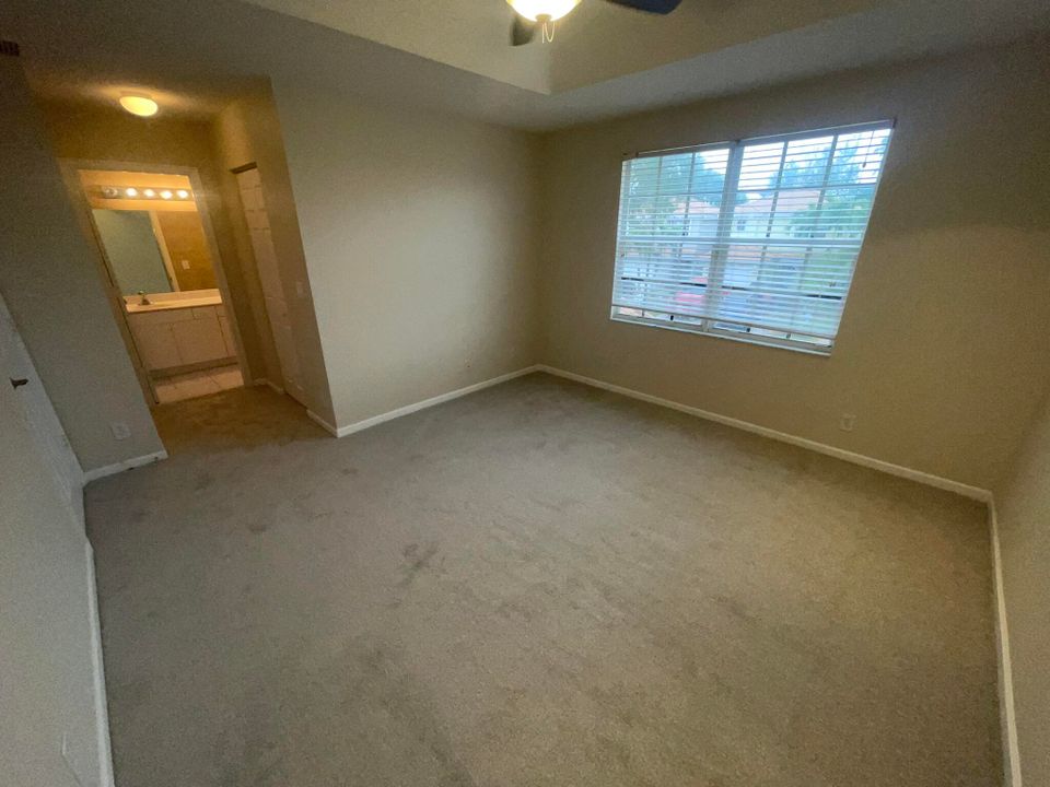 For Rent: $3,300 (3 beds, 2 baths, 1671 Square Feet)