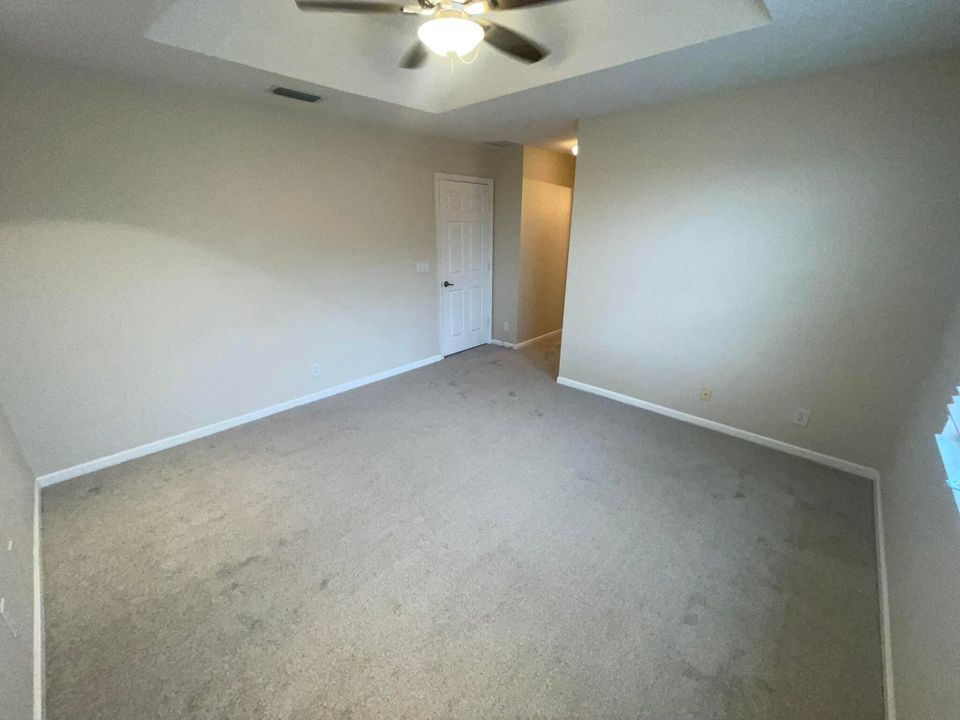 For Rent: $3,300 (3 beds, 2 baths, 1671 Square Feet)