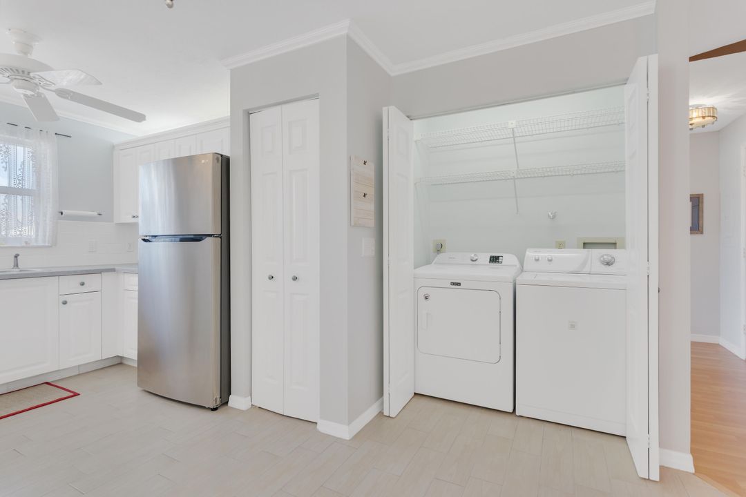 For Sale: $225,000 (2 beds, 2 baths, 1213 Square Feet)