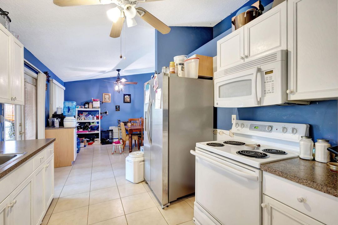 For Sale: $579,000 (3 beds, 2 baths, 1247 Square Feet)