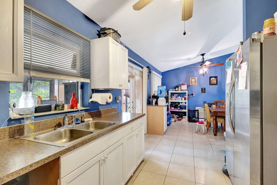 For Sale: $579,000 (3 beds, 2 baths, 1247 Square Feet)