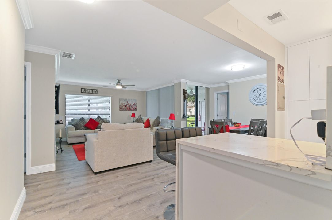 For Sale: $365,000 (3 beds, 2 baths, 1120 Square Feet)