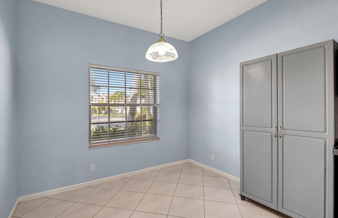 For Sale: $509,900 (3 beds, 2 baths, 1681 Square Feet)