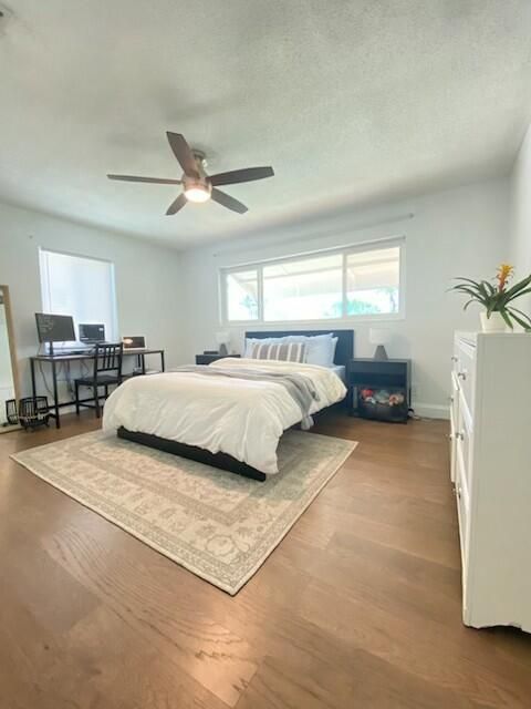 For Sale: $449,900 (3 beds, 2 baths, 1346 Square Feet)